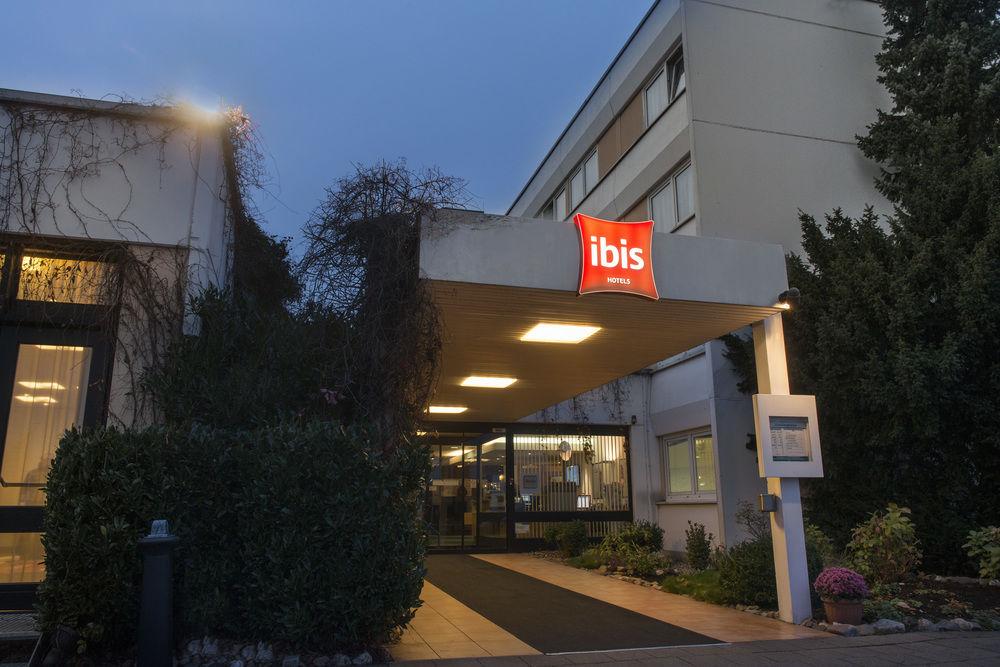 Ibis West Hotel